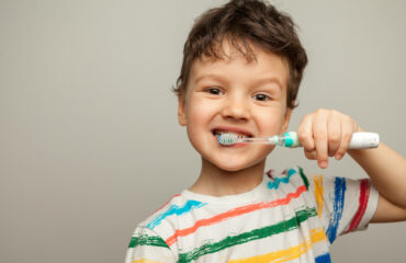 lavar os dentes + crianças